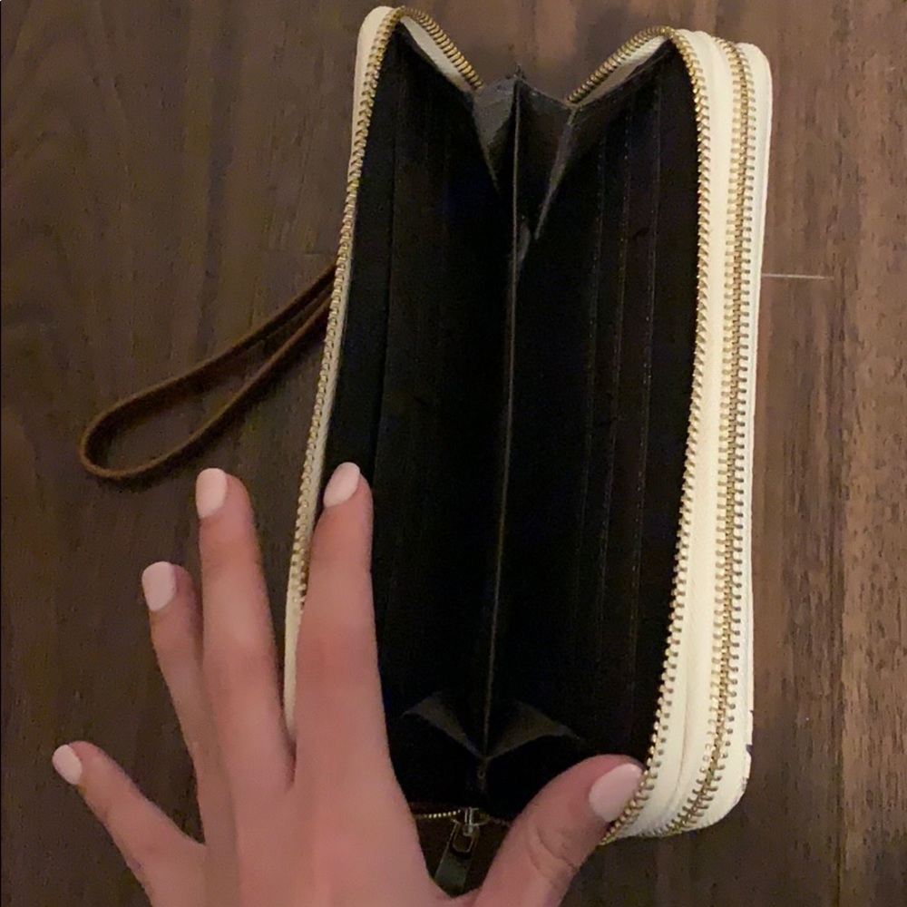 Wallet - Picture 3 of 3